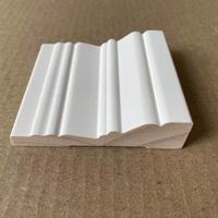 Moulure de finition coloniale en pin Radiata FJ blanc apprêté, profil sur mesure, pour projets d'entrepreneurs, fournisseur, exportateur