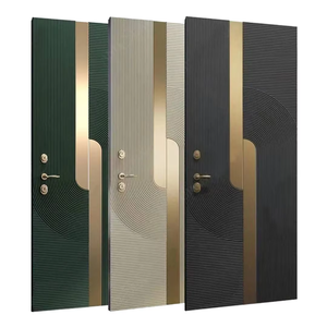 Puerta interior decorativa moderna con incrustaciones doradas acanaladas, puerta interior de madera de alta gama con molduras doradas para proyectos de apartamentos - Product Image 1