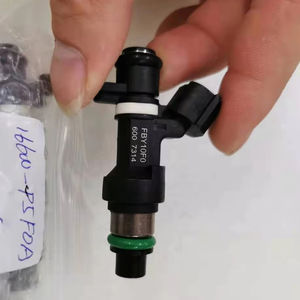 Injecteur de carburant pour Nissan Sunny 1.6 OEM <span class=keywords><strong>16600</strong></span>-<span class=keywords><strong>95F0A</strong></span> FBY10F0 - Product Image 1