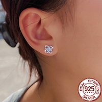 Anting Zirkonia Putih Lucu Anting Stud Bulat Bunga CZ untuk Wanita Pemakaian Sehari-hari Hadiah Ulang Tahun Perhiasan Perak Sterling 925 Asli