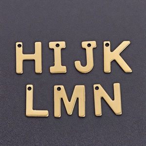 Thép Không <span class=keywords><strong>G</strong></span>ỉ 26 Chữ Trang Sức Phát Hiện Chữ Quyến Rũ Mặt Dây Chuyền 18K Vàng-Mạ Mặt Dây Chuyền Cho Vòng Đeo Tay Vòng Cổ Trang Sức Làm - Product Image 5