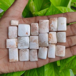 พลอยสกอเลไซต์สีชมพูทรงหลังเบี้ย จำนวน 259 กะรัต ขัดเงา สำหรับทำเครื่องประดับ ขายส่ง ผู้ส่งออกอินเดีย - Product Image 5