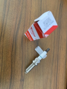 Bougie d'allumage Iridium de haute qualité neuve 90919-01210 SILZKR7K11S pour ELANTRA IX25, bougie automobile pour pièces de moteur de voiture - Product Image 1