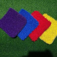 Gazon artificiel décoratif pour terrains de jeux de maternelle et terrains de football