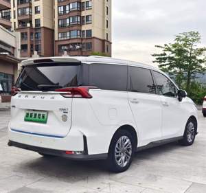 Voiture électrique commerciale hybride rechargeable automatique d'occasion, modèle April 2021 SAIC Maxus 1.3T Intelligent Enjoyment Edition Seven - Product Image 4