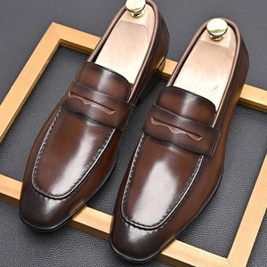 รองเท้าหนังผู้ชายแนวธุรกิจย้อนยุคคุณภาพสูงผลิตตามสั่ง - Product Image 3