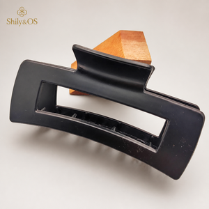 Pinza de Pelo Cuadrada Personalizada Shily&OS, 10.5cm, Mate, Diseño Geométrico Minimalista, Imitación Carey, Venta al Por Mayor - Product Image 5