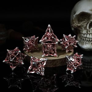 Nuevo <span class=keywords><strong>Juego</strong></span> <span class=keywords><strong>de</strong></span> Mesa <span class=keywords><strong>de</strong></span> Metal Hueco Dungeons & Dragons, Dados Coloridos <span class=keywords><strong>de</strong></span> Cthulhu, Juguetes Promocionales - Product Image 2