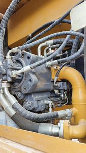 เครื่องขุดเจาะแบบโรตารี่ SR285มือสองเครื่องตอกเสาเข็มพร้อมส่วนประกอบหลักปั๊มและมอเตอร์ - Product Image 5