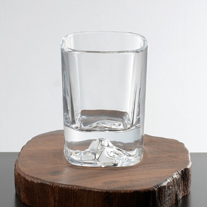 Borro in oro sfuso da 45ml Mini 1.5 oz bicchierino quadrato con Base di montagna in oro per whisky Tequila <span class=keywords><strong>Vodka</strong></span> - Product Image 2