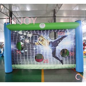 Bateau aérien <span class=keywords><strong>gratuit</strong></span> à porte, 4x2.5m Portable Shootout <span class=keywords><strong>Jeu</strong></span> de pénalité de cage de vitesse gonflable <span class=keywords><strong>Jeu</strong></span> de tir de football en PVC Jeux de carnaval - Product Image 2