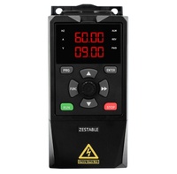 Variateur de fréquence (VFD) 2,2/4/11 kW pour le contrôle de la vitesse du moteur de pompe, convertit la tension monophasée 220 V en triphasée 380 V