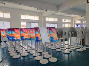 Pantalla Táctil Móvil de 32 Pulgadas con Soporte, Tableta Electrónica Grande con <span class=keywords><strong>Ruedas</strong></span>, Monitor Portátil Android TV con Cámara - Product Image 6