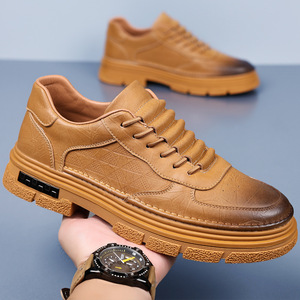 รองเท้าหนังผู้ชายพื้นหนา ส้นเตี้ย ระบายอากาศได้ดี พื้นยาง รองเท้าลำลองทรง Chunky - Product Image 3