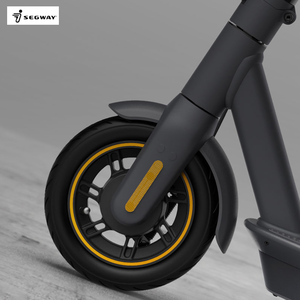สกู๊ตเตอร์ไฟฟ้า Ninebot 10 นิ้ว ยางใหญ่ รุ่น G30 MAX แบบเดียวกับสกู๊ตเตอร์ไฟฟ้าสองล้อสำหรับตลาดยุโรป - Product Image 2