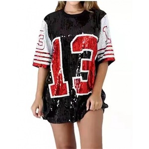 Robe de basket-ball personnalisée à sequins pour femme, tenue de supporter oversize pour le jour du match, avec impression de numéro, idéale pour les fêtes et les événements. - Product Image 4