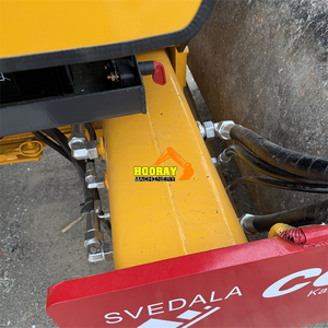 รถบดอัดดิน Dynapac CC522 Ca301 Ca25 Cc421 มือสอง เครื่องยนต์ DEUTZ แบบลูกกลิ้งคู่ 44.7 กิโลวัตต์ ชั่วโมงการทำงานต่ำ กำลังขุดสูง สภาพดี - Product Image 6