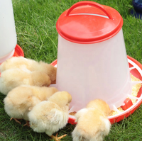 Nouveau mangeoire à poulet en plastique PP, capacité 1,5 kg, 3 kg, 6 kg, 9 kg, 12 kg, conteneur d'alimentation suspendu pour l'élevage de poulets de chair, de poules pondeuses et d'autres volailles.