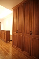 Armoire moderne en noyer, portable et de type dressing, design de luxe pour chambre principale