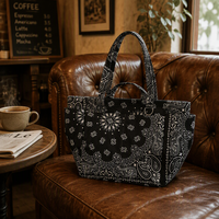 Tas Tote Cetak Paisley Pegangan Ganda Grosir Tas Bahu Ukuran Besar Dengan Kantong Samping Tas Tote Bandana Patchwork