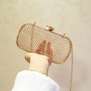 Manufacturer Oem Comfortable New Style Evening Hand Bag Metal Handle Gold Evening Bag