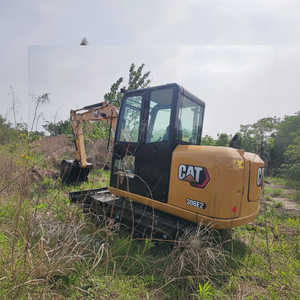 Miniexcavadora Caterpillar 306 7550kg usada en Japón de segunda mano con bomba hidráulica para uso en la construcción en stock - Product Image 1