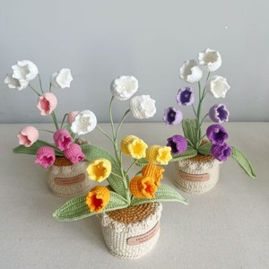 ดอกลิลลี่ออฟเดอะแวลเลย์ถักโครเชต์ด้วยมือจากเส้นด้ายคุณภาพเยี่ยม ตกแต่งกระถางต้นไม้ประดับโต๊ะทำงาน ดอกไม้ประดิษฐ์ในกระถางสำเร็จรูป - Product Image 4