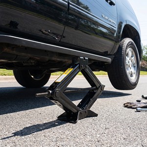 Gato Hidráulico de Tijera de 4 Toneladas Económico para Reparación de Automóviles, Versátil y Fácil de Usar - Product Image 4