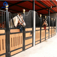 Fabricant sur mesure OEM de panneaux avant pour boxes de chevaux en acier galvanisé avec remplissage en bambou, exportés vers plus de 50 pays