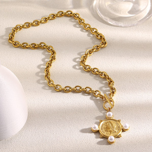 Collar con Colgante <span class=keywords><strong>de</strong></span> Moneda <span class=keywords><strong>de</strong></span> Acero Inoxidable Chapado en Oro <span class=keywords><strong>de</strong></span> 18K YF8001, Adorno <span class=keywords><strong>de</strong></span> Perlas, Retrato <span class=keywords><strong>de</strong></span> <span class=keywords><strong>Reina</strong></span> Grabado, Joyería Impermeable - Product Image 4