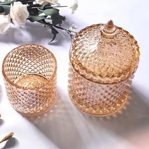 Vente en gros <span class=keywords><strong>de</strong></span> bocal à bonbons château mongol en cristal <span class=keywords><strong>de</strong></span> verre doré avec dessus en verre bocaux à bougies géo découpés avec boîte conteneur à bougies - Product Image 2