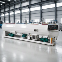 Ligne de production de tuyaux en polychlorure de vinyle (PVC) entièrement automatique, machine d'expansion à double vis contrôlée par PLC