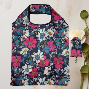 Sacs fourre-tout pliables en polyester écologique à grande capacité avec motif lettres et poignée longue, en stock, pour l'expédition et le shopping - Product Image 1