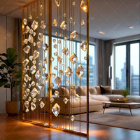 Cloison de séparation en verre cristal avec cadre en acier inoxydable doré moderne sur mesure pour salon et hall d'entrée