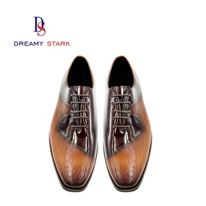 Chaussures habillées Oxford de luxe vintage pour hommes, en cuir véritable, légères et confortables, pour l'automne, avec logo personnalisé - Product Image 4