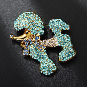 Broche vintage <span class=keywords><strong>de</strong></span> aleación con diamantes <span class=keywords><strong>de</strong></span> imitación <span class=keywords><strong>de</strong></span> poodle <span class=keywords><strong>para</strong></span> <span class=keywords><strong>mujer</strong></span>, pin <span class=keywords><strong>de</strong></span> solapa brillante <span class=keywords><strong>de</strong></span> cristal con forma <span class=keywords><strong>de</strong></span> cachorro, rosa y azul, <span class=keywords><strong>para</strong></span> blazer, abrigo, fiesta, boda - Product Image 1