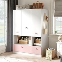 Armoire autoportante 3 portes en bois blanc Source Factory avec étagères ouvertes et 2 tiroirs pour chambre à coucher