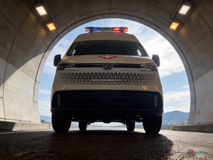 Fourgon ambulance diesel 4x2 personnalisé à transmission manuelle avec système de soins de vie de pointe pour les opérations de sauvetage d'urgence - Product Image 4