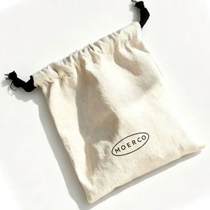 Pochettes en coton personnalisées de haute qualité avec cordon de serrage, couleur naturelle, sacs de rangement anti-poussière avec rubans noirs - Product Image 2