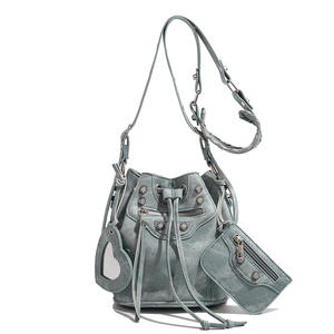 Sac seau tendance pour femme en PU, fermeture éclair, nouveau design, sac à bandoulière simple, sac de transport quotidien, doublure en polyester, souple - Product Image 5