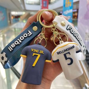 Nouveau Porte-clés de football transfrontalier avec figurine de dessin animé, numéro et nom de joueur, pendentif pour sac à dos, porte-clés de voiture, petit cadeau, vente en gros - Product Image 1