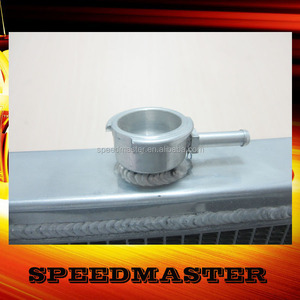 Radiateur de voiture tout aluminium Pa66-gf30 adapté à la <span class=keywords><strong>CORVETTE</strong></span> <span class=keywords><strong>C3</strong></span> - Product Image 5