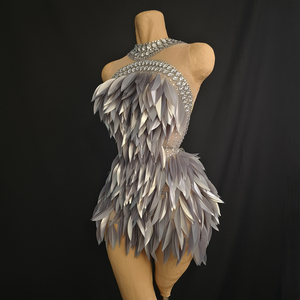 Novance Y5482 Produtos Mais Vendidos Vestidos de <span class=keywords><strong>Cocktail</strong></span> Elegantes em Cinza com Lantejoulas em Forma de Folha Vestido Formal Sem Mangas com Strass - Product Image 3