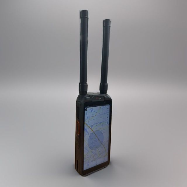 Handheld Drone Detection Locator 100MHz~6GHz 3km Radius Drone & FPV Detector 90W Power Consumption