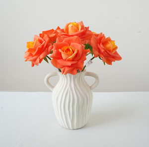 Rose artificielle en latex au toucher réel |   Rose rose à tige unique, douce et soyeuse |   Décoration de <span class=keywords><strong>mariage</strong></span> et de maison en gros pour le bricolage - Product Image 2