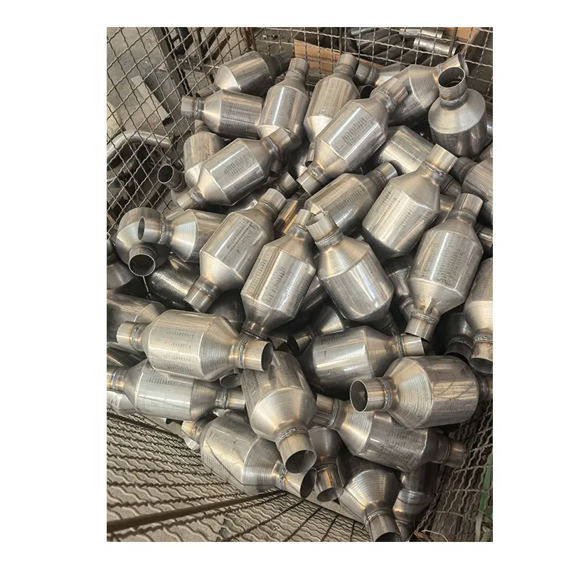 Высококачественный Универсальный керамический каталитический конвертер для автомобильного катализатора