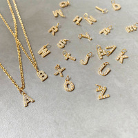 Pendentifs en acier inoxydable plaqué or avec zircon, 26 lettres anglaises de l'alphabet, breloques initiales pour la fabrication de colliers, bracelets et bijoux DIY