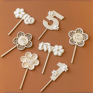 Adorno de pastel de madera con diseño de miel y dulzura, decoración acrílica para el primer cumpleaños del bebé, adorno para pastel. - Product Image 1