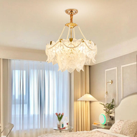 Suspension de luxe en verre dépoli texturé, hauteur réglable, style moderne français, avec chaîne de perles dorée, intensité variable 3000-6000K, pour salon