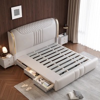Ensemble Mobilier Moderne de Luxe Italien pour Suite Parentale avec Lit Double en Cuir